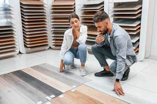 10 Best Laminate Flooring Choices for Pet Owners